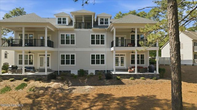 70 Cochrane Castle Circle, Pinehurst, NC 28374