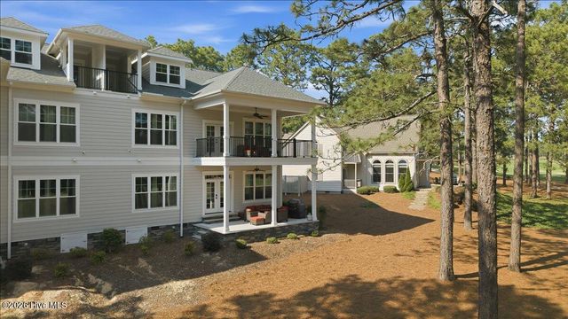 70 Cochrane Castle Circle, Pinehurst, NC 28374