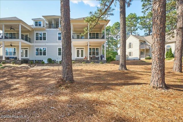 70 Cochrane Castle Circle, Pinehurst, NC 28374