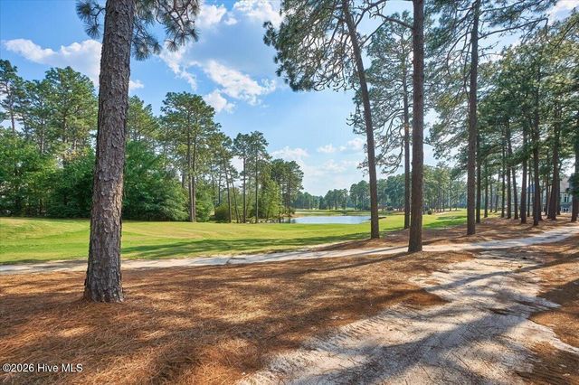 70 Cochrane Castle Circle, Pinehurst, NC 28374
