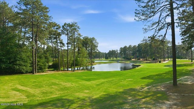 70 Cochrane Castle Circle, Pinehurst, NC 28374
