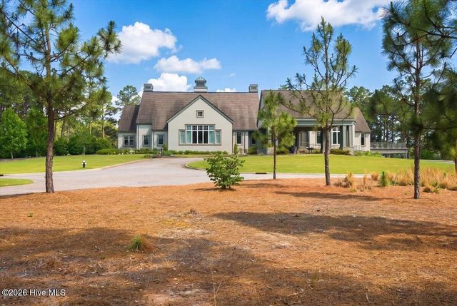 70 Cochrane Castle Circle, Pinehurst, NC 28374