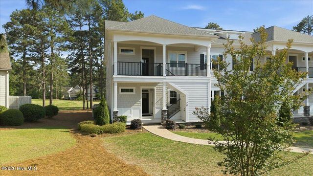 70 Cochrane Castle Circle, Pinehurst, NC 28374