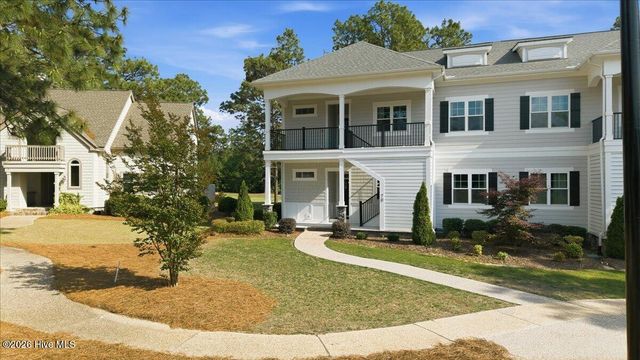 70 Cochrane Castle Circle, Pinehurst, NC 28374