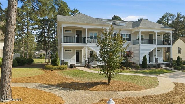 70 Cochrane Castle Circle, Pinehurst, NC 28374