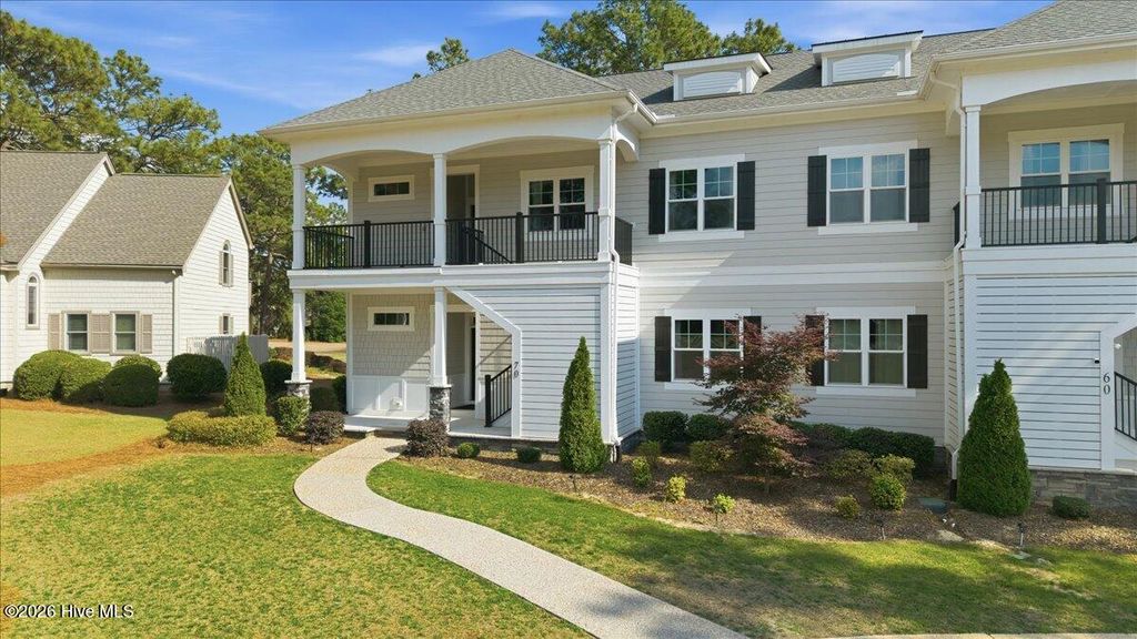 70 Cochrane Castle Circle, Pinehurst, NC 28374