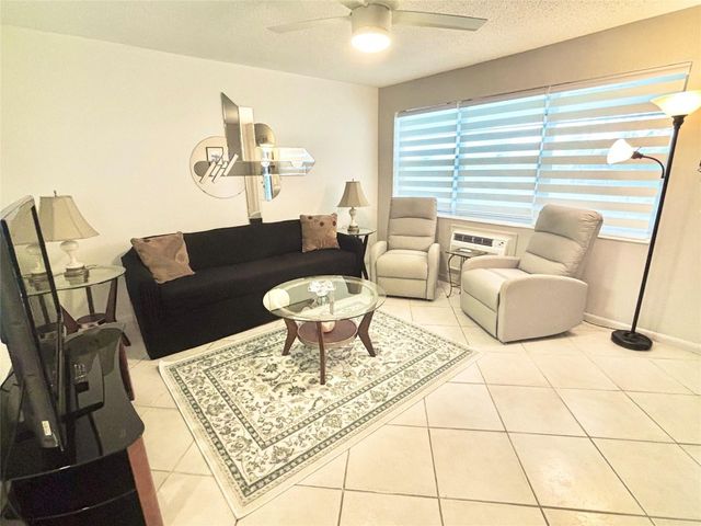 43 Farnham B 43, Deerfield Beach, FL 33442