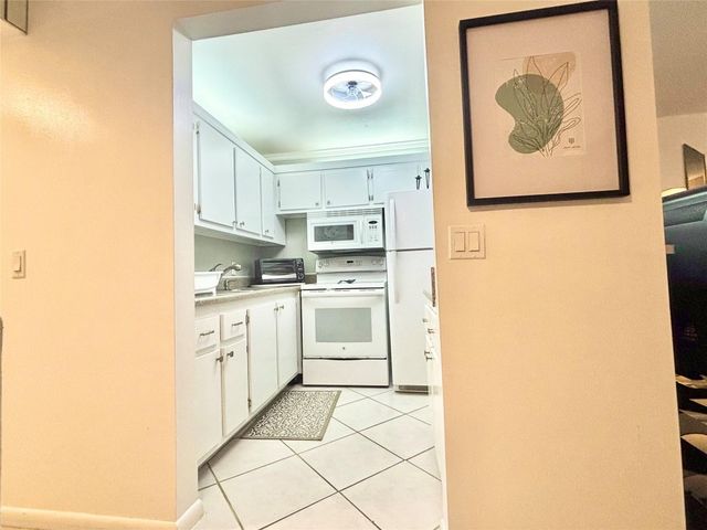 43 Farnham B 43, Deerfield Beach, FL 33442