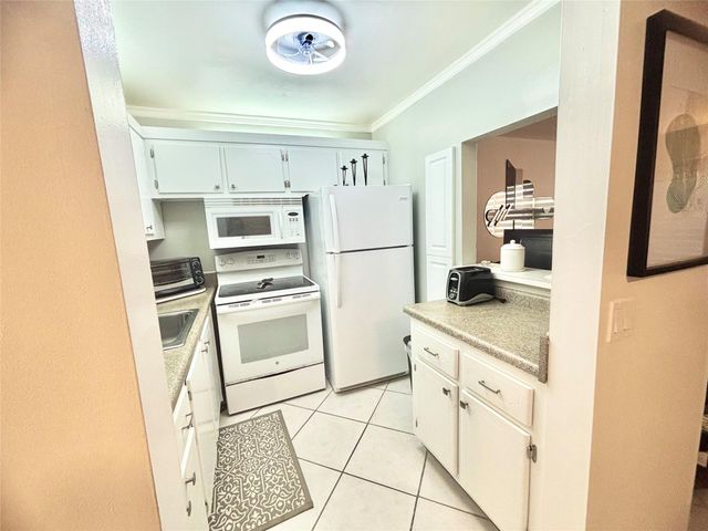 43 Farnham B 43, Deerfield Beach, FL 33442