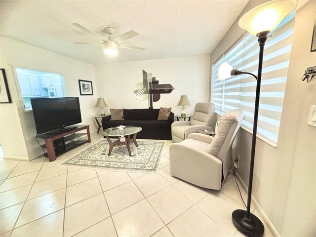 43 Farnham B 43, Deerfield Beach, FL 33442