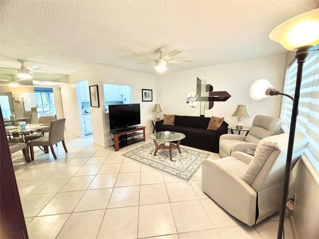 43 Farnham B 43, Deerfield Beach, FL 33442