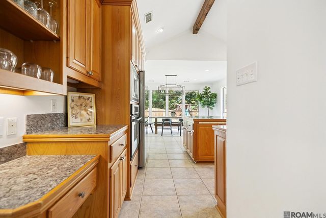 6262 Morgan Bend Dr, Baton Rouge, LA 70820