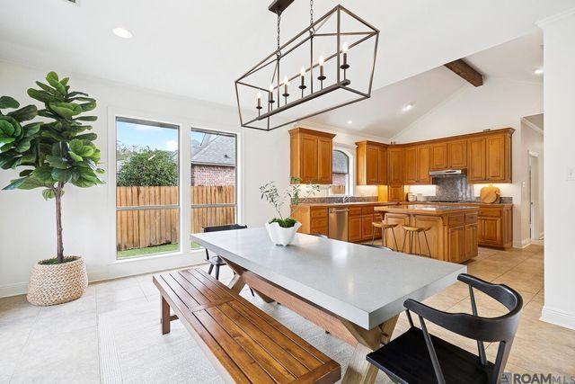 6262 Morgan Bend Dr, Baton Rouge, LA 70820