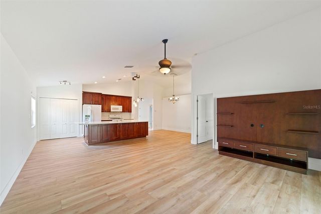 24407 ROLLING VIEW COURT, Lutz, FL 33559