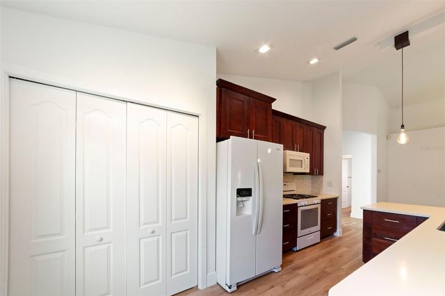 24407 ROLLING VIEW COURT, Lutz, FL 33559