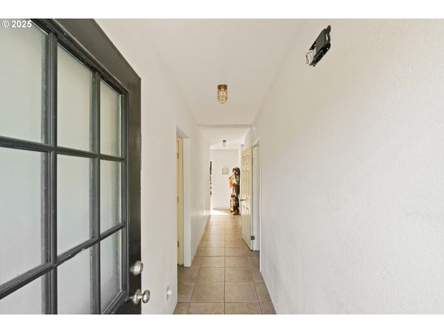 94360 WILLANCH Ln, North Bend, OR 97459