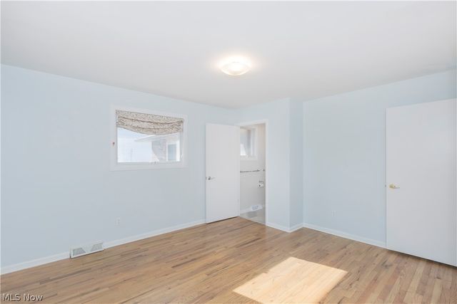 657 Lander Drive, Highland Heights, OH 44143