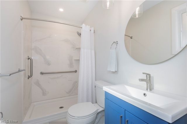 657 Lander Drive, Highland Heights, OH 44143