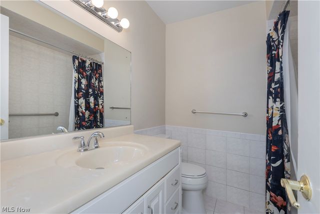 657 Lander Drive, Highland Heights, OH 44143