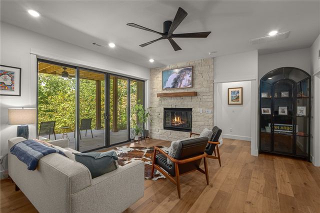 28 Attleborough Lane, Bella Vista, AR 72714