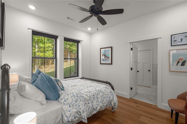 28 Attleborough Lane, Bella Vista, AR 72714