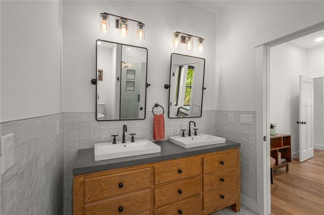 28 Attleborough Lane, Bella Vista, AR 72714