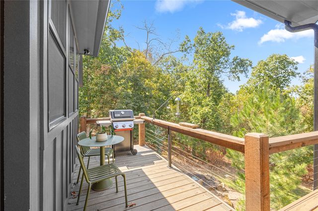 28 Attleborough Lane, Bella Vista, AR 72714