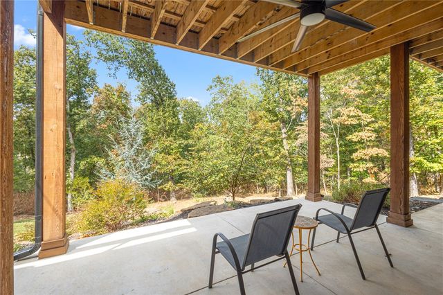 28 Attleborough Lane, Bella Vista, AR 72714