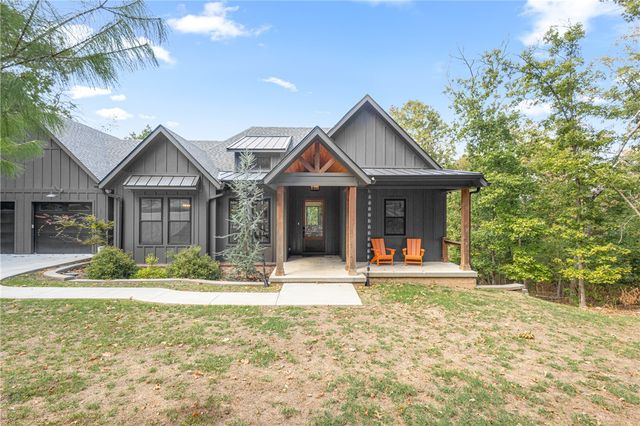 28 Attleborough Lane, Bella Vista, AR 72714