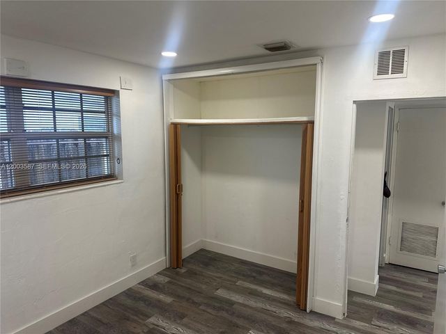 631 NW 11th Ave A-C, Fort Lauderdale, FL 33311