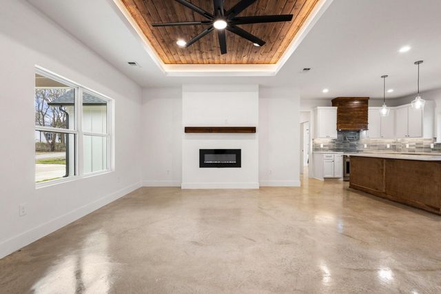 483 Maple Drive, Pottsboro, TX 75076