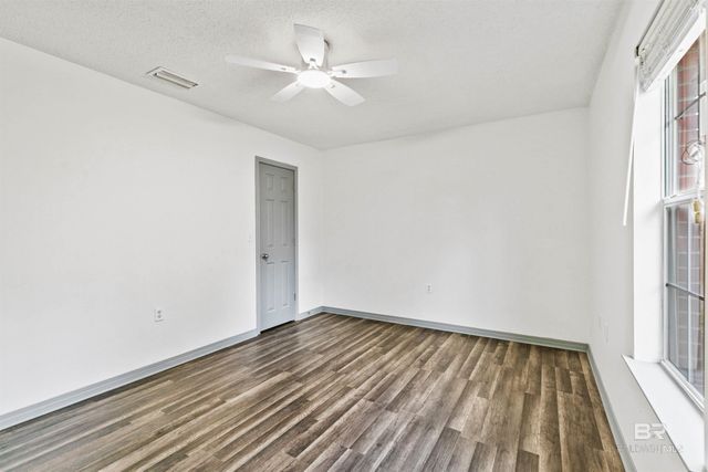 906 St Nicholas Avenue, Brewton, AL 36426