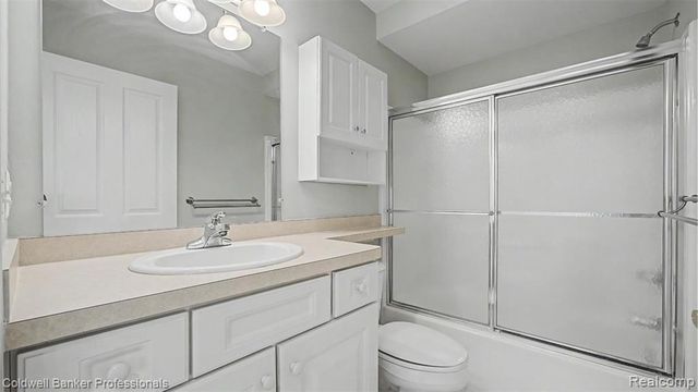5711 Ortman Drive, Sterling Heights, MI 48314