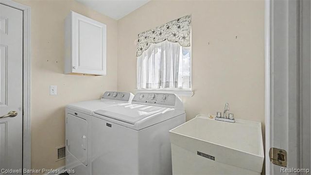 5711 Ortman Drive, Sterling Heights, MI 48314