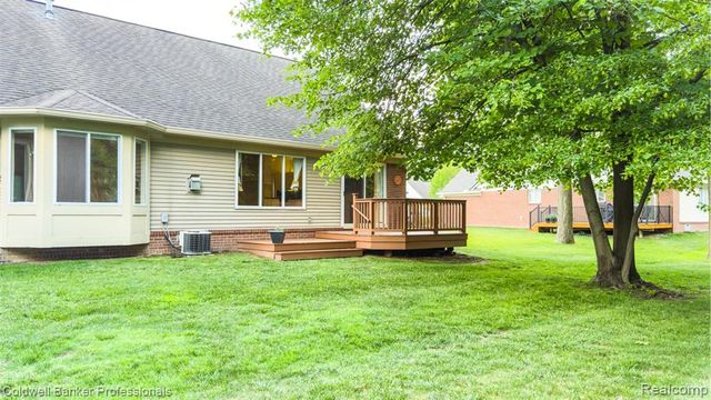 5711 Ortman Drive, Sterling Heights, MI 48314