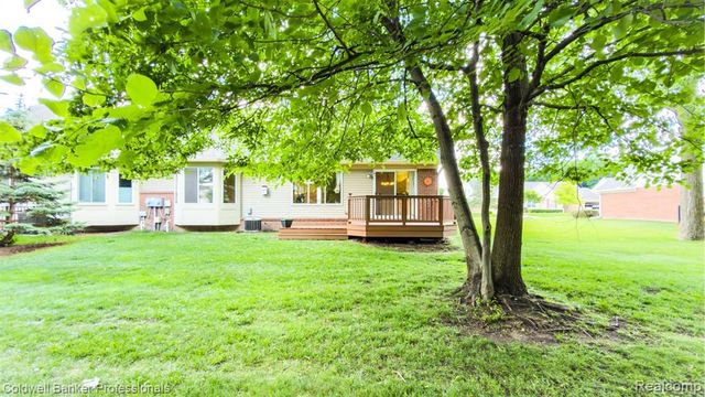 5711 Ortman Drive, Sterling Heights, MI 48314