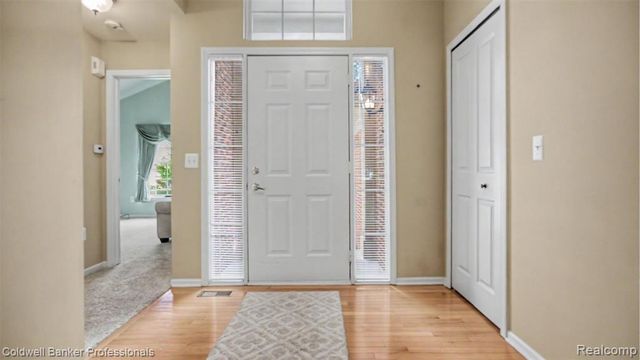 5711 Ortman Drive, Sterling Heights, MI 48314