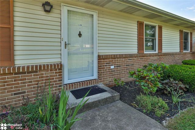 4354 Fieldstone Court, Upper Saucon Twp, PA 18034
