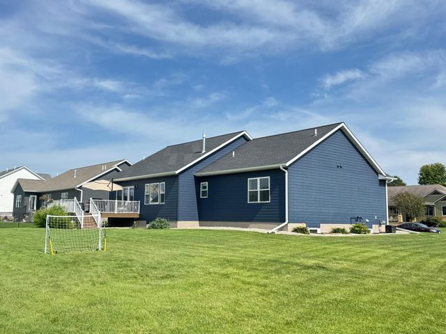 1807 Raymond Drive, North Mankato, MN 56003