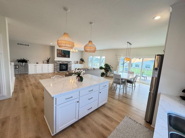 1807 Raymond Drive, North Mankato, MN 56003