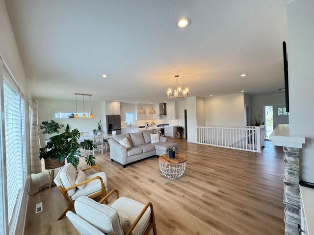 1807 Raymond Drive, North Mankato, MN 56003