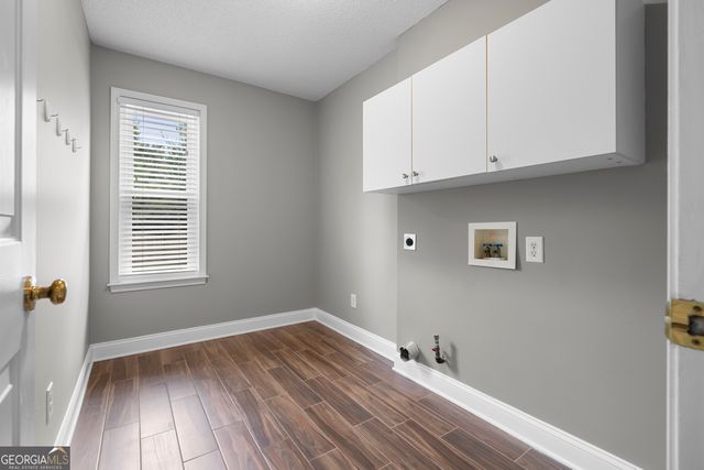 320 Treyford Court, Alpharetta, GA 30005