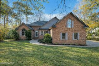 214 Ravenswood Road, Hampstead, NC 28443