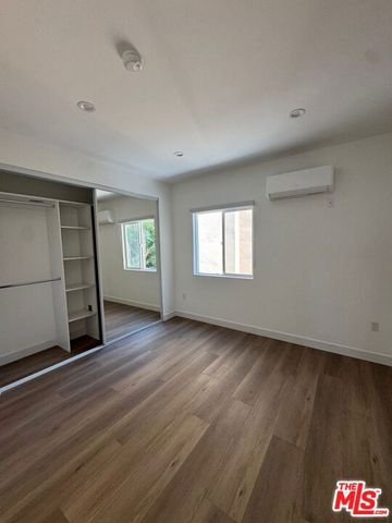 120 N Orlando Avenue, Los Angeles, CA 90048