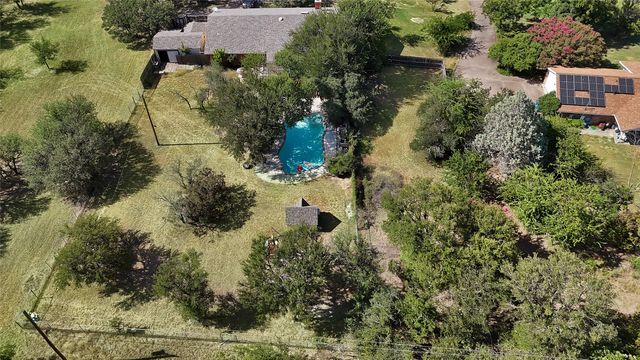 408 Canyon Trail Road, Weatherford, TX 76087