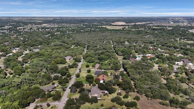 408 Canyon Trail Road, Weatherford, TX 76087