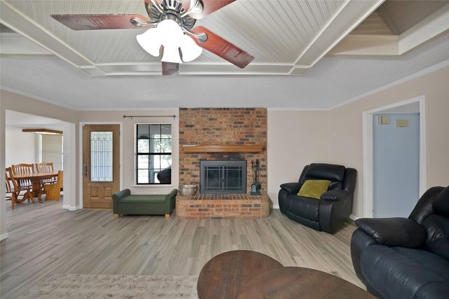 408 Canyon Trail Road, Weatherford, TX 76087