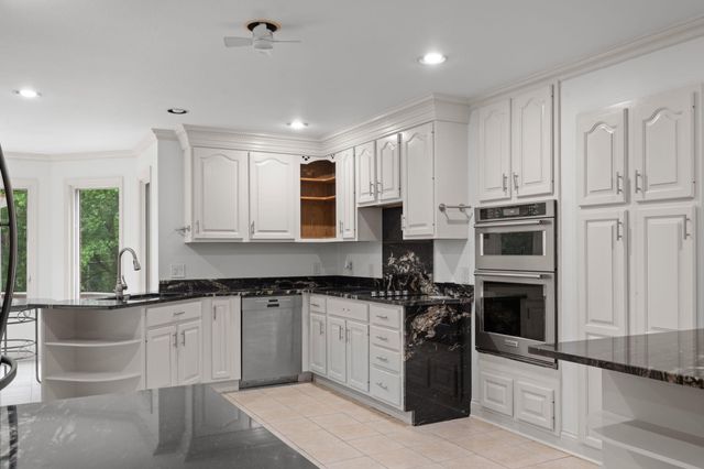 279 Edgewater Avenue, Dayton, TN 37321