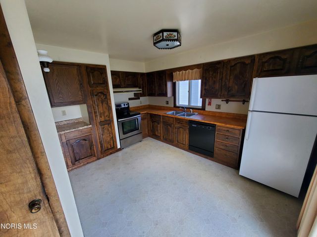 131 N Hazel Street, Upper Sandusky, OH 43351