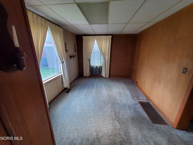 131 N Hazel Street, Upper Sandusky, OH 43351